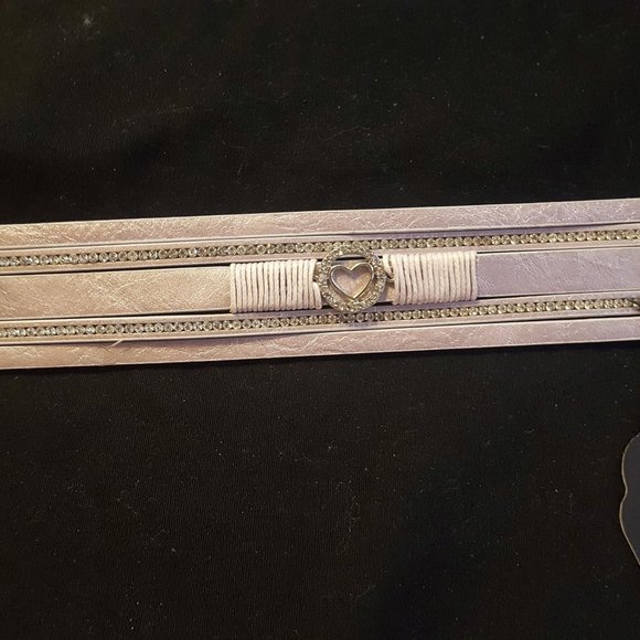 Paparazzi Jewelry - Clasp Leather Bracelet J-597